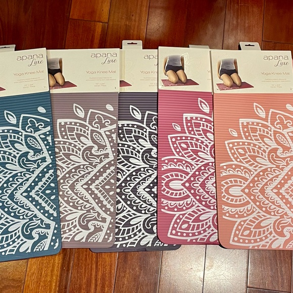 Apana Luxe- Knee, Elbow, Head cushion. Extra support when U workout. 10mm thick. - Picture 1 of 9